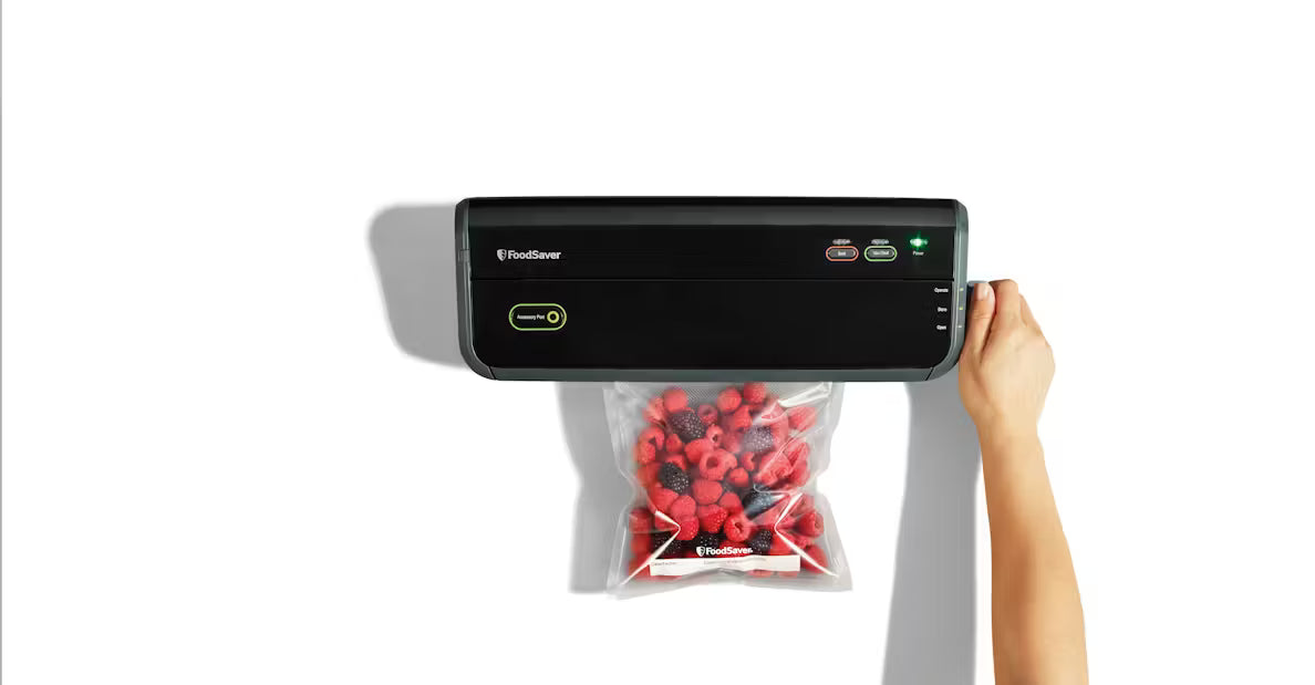FoodSaver® FM2000 Vacuum Sealing System