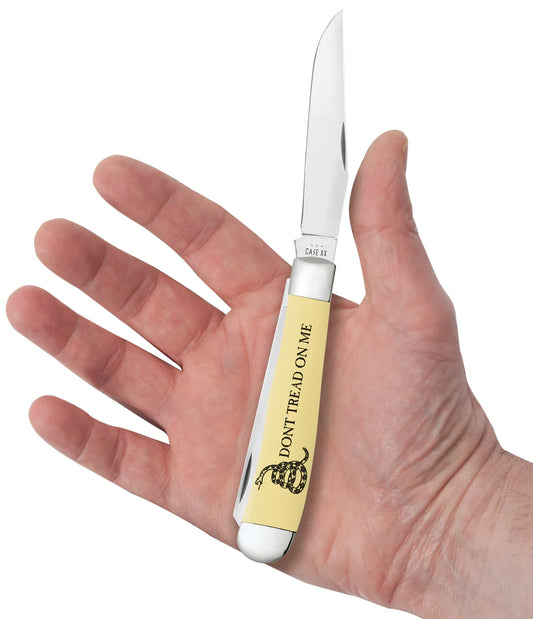 Case Don't Tread on Me® Embellished Smooth Yellow Synthetic Trapper