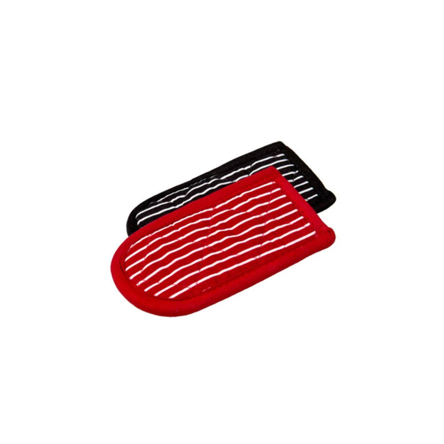 Lodge Cast Iron Patterned Hot Handle Holders