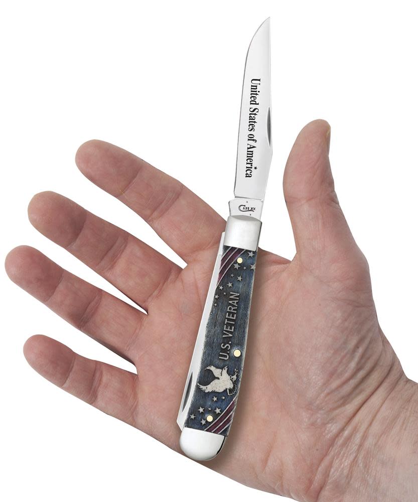 Case U.S. Veteran Gift Set Embellished Smooth Natural Bone with Blue and Red Color Wash Trapper (In Velvet Box)