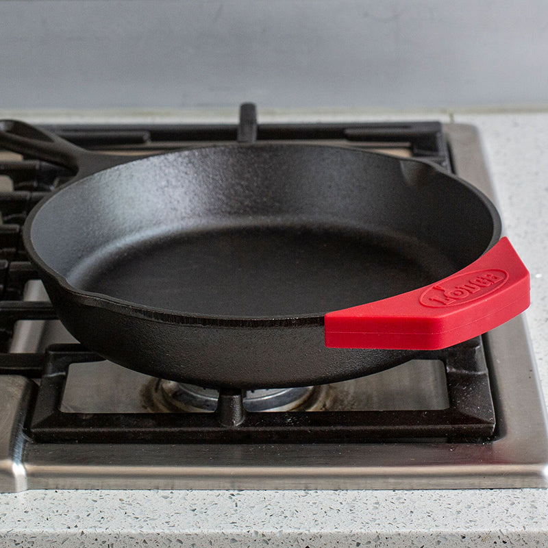 Lodge Cast Iron Silicone Assist Handle Holder