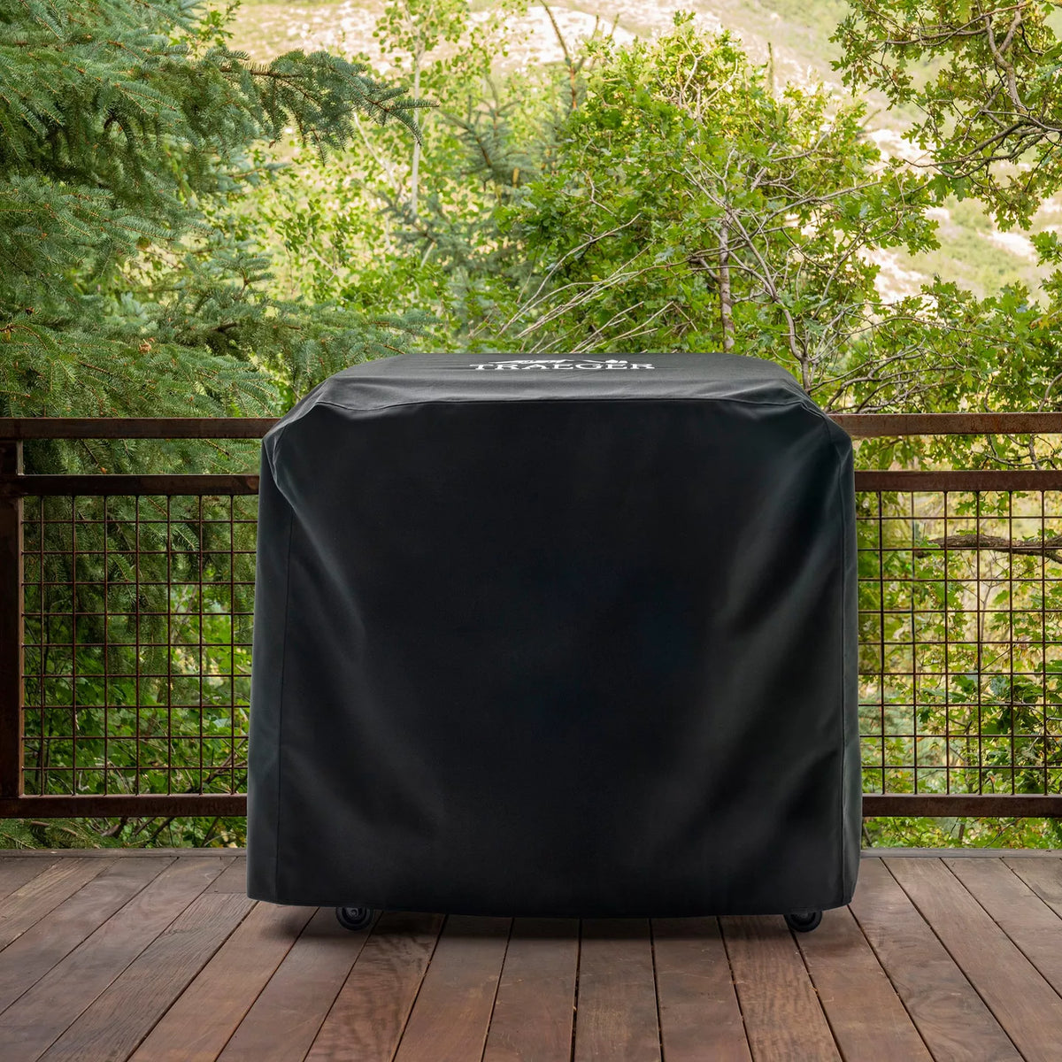 Traeger Flatrock 3-Zone Full-Length Grill Cover BAC889