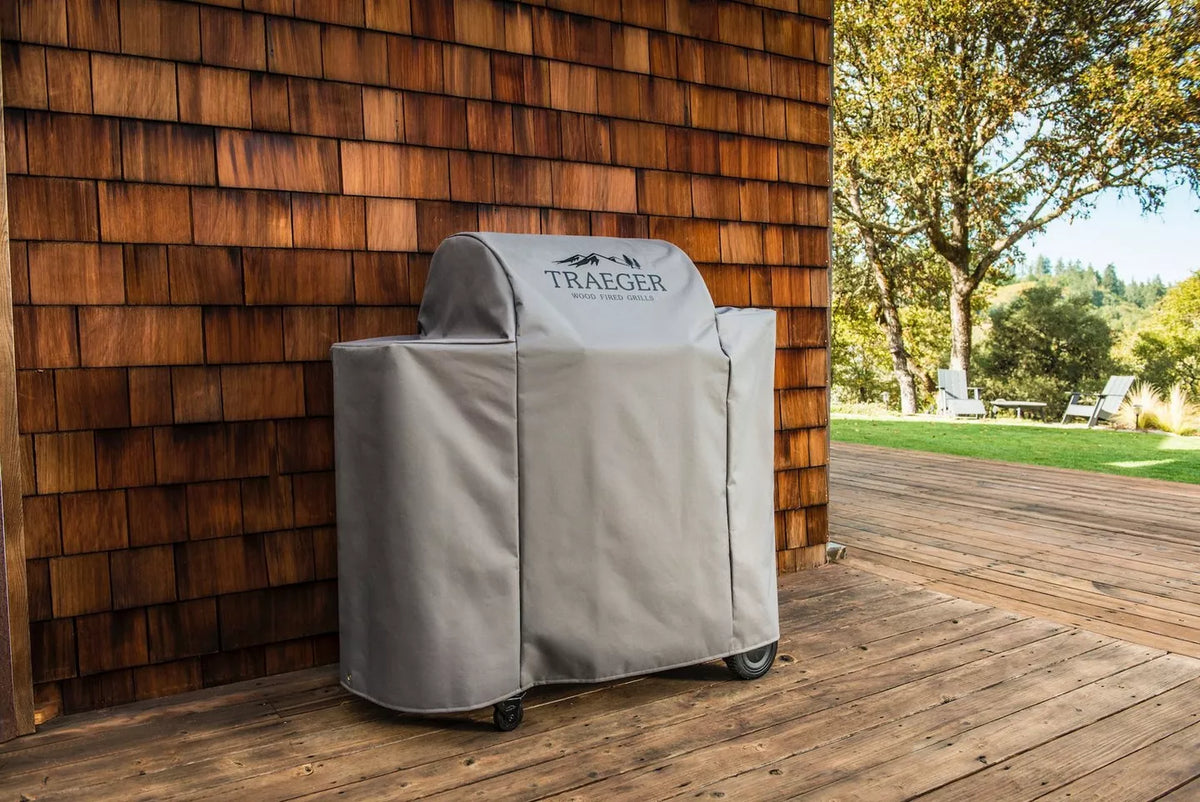 Traeger Ironwood 650 Full-Length Grill Cover